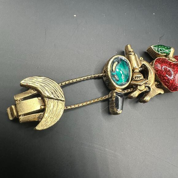 TOFA Vintage School Teacher Student Red Apple Gold Charm Stretch Bracelet Retro - Picture 6 of 13